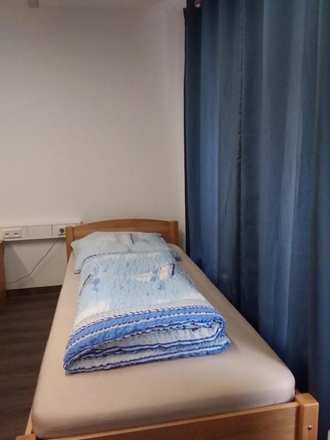 Nguyen Le 3 Schlafzimmer, 7 Bette,Dusche, 2 Wc , Kueche Ab 2 Uebernachtungen Neukirch  Exterior foto