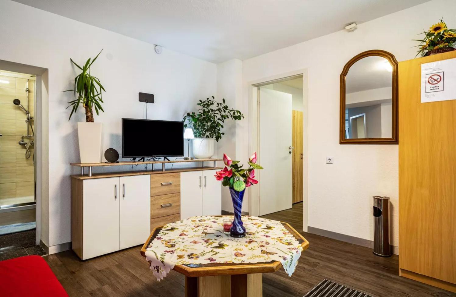 Nguyen Le 3 Schlafzimmer, 7 Bette,Dusche, 2 Wc , Kueche Ab 2 Uebernachtungen Neukirch  Exterior foto